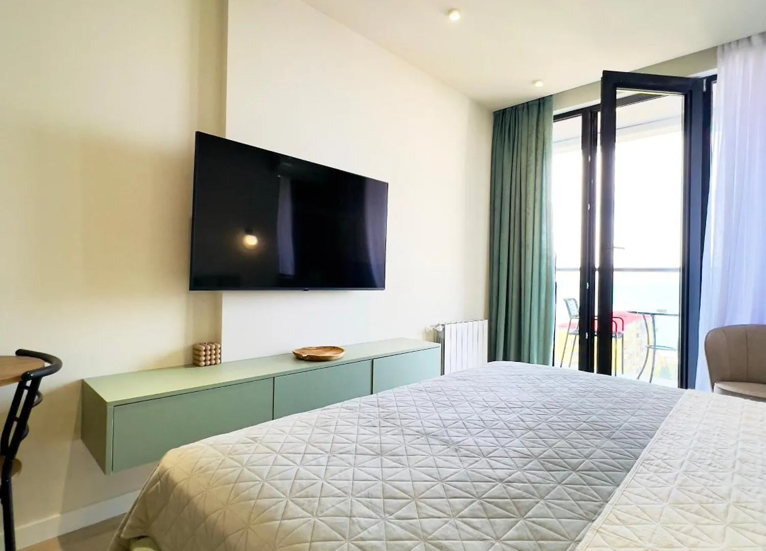 Люкс С Видом На Море В Next Apartments Batumi