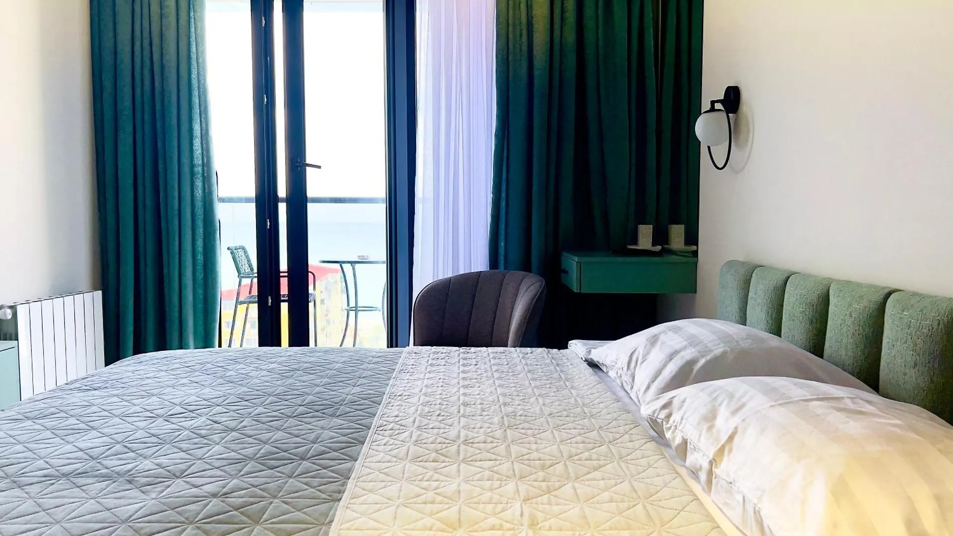 Люкс С Видом На Море В Next Apartments Batumi