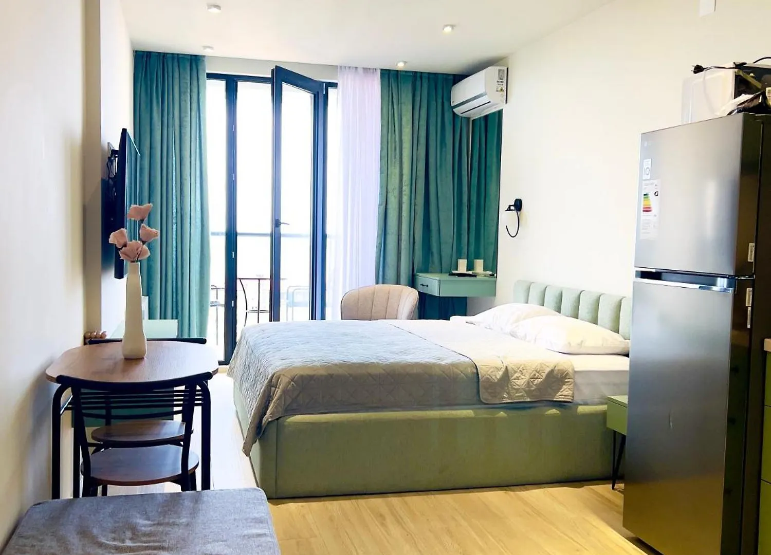 Люкс С Видом На Море В Next Apartments Batumi