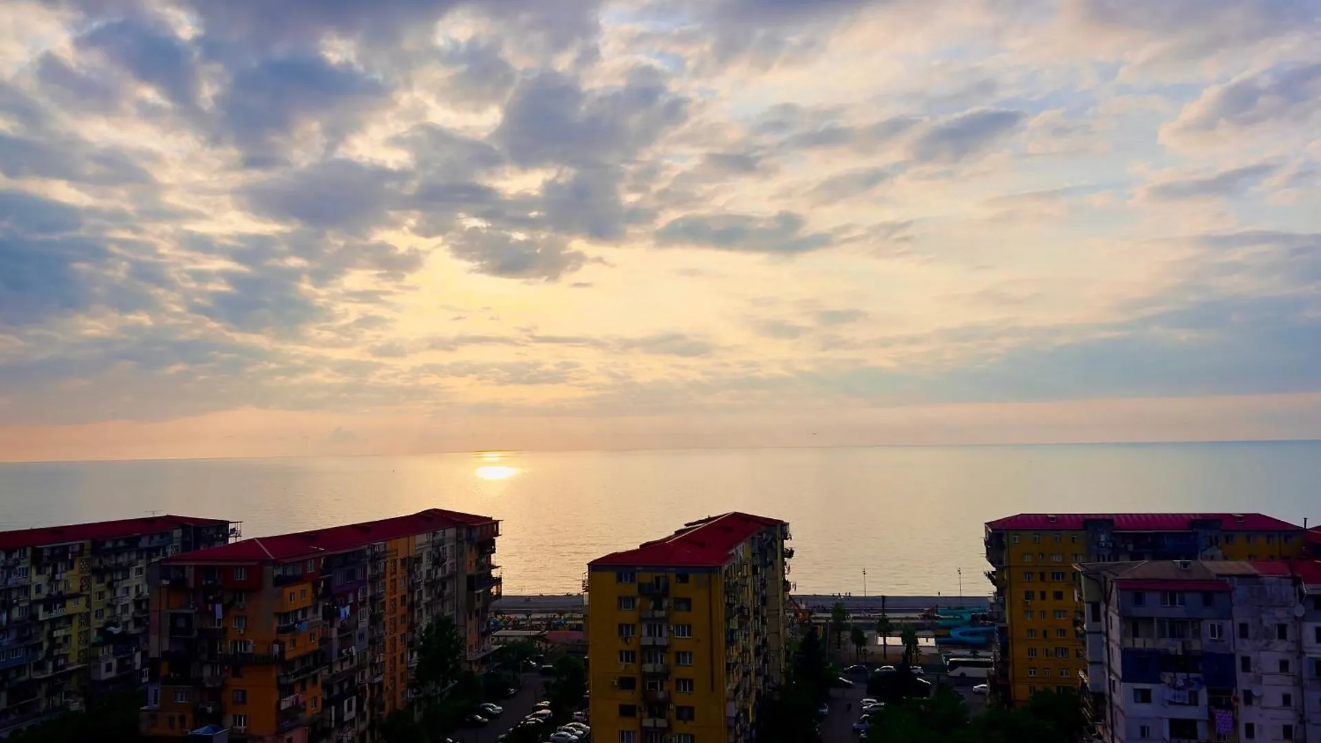 Люкс С Видом На Море В Next Apartments Batumi 0*,  Georgien